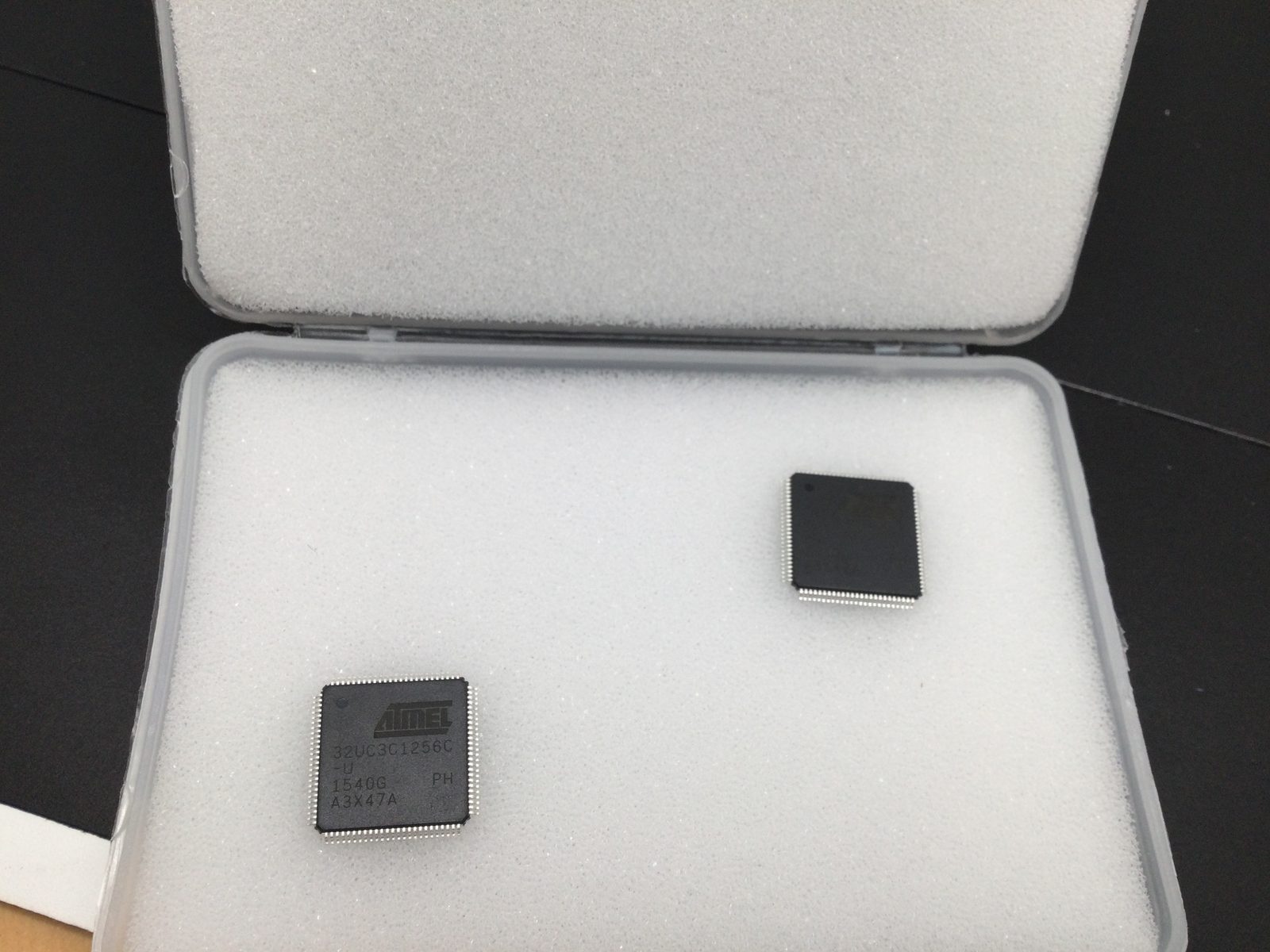 AT32UC3C1256C-U