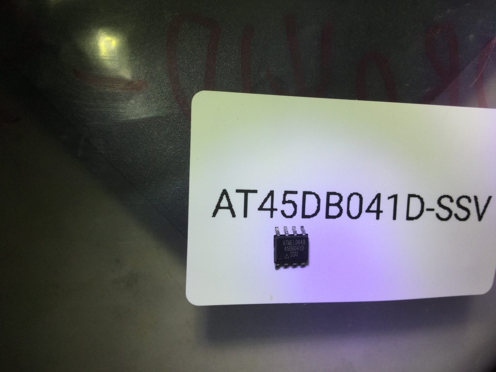 AT45DB041D-SSU