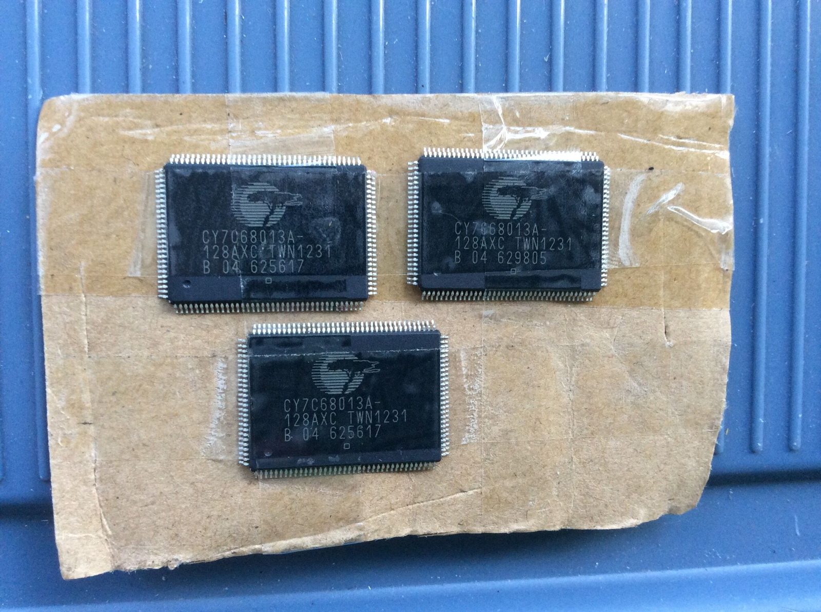 CY7C68013A-128AXC