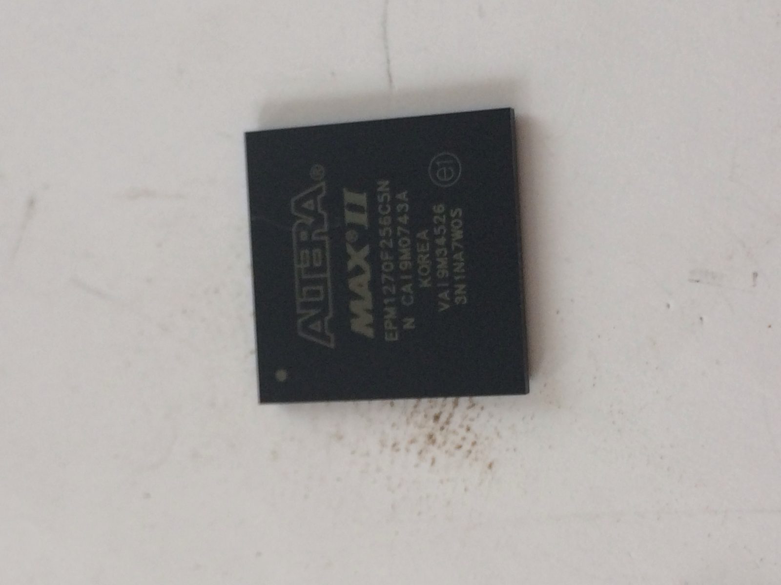 epm1270f256
