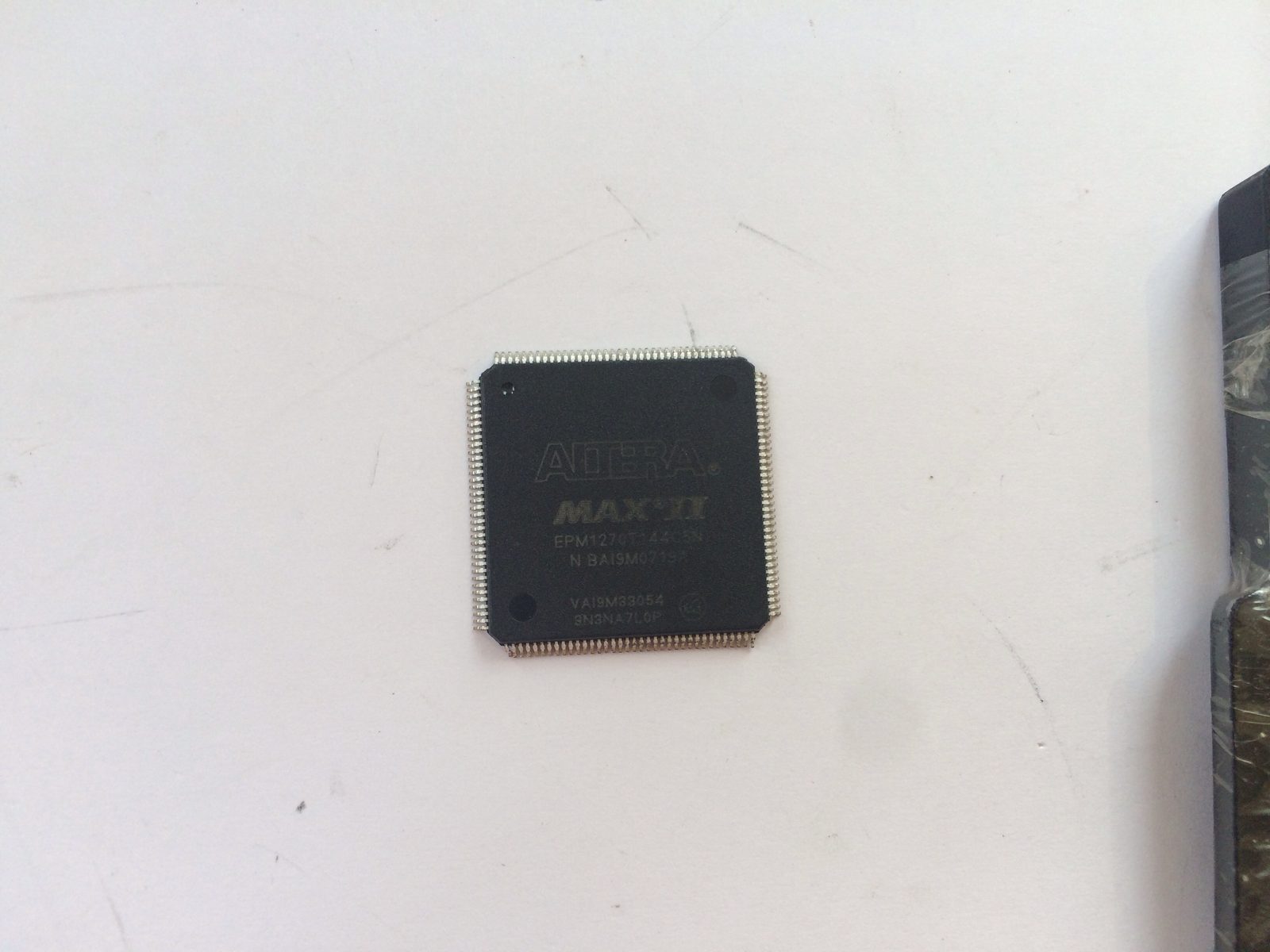 epm1270t144