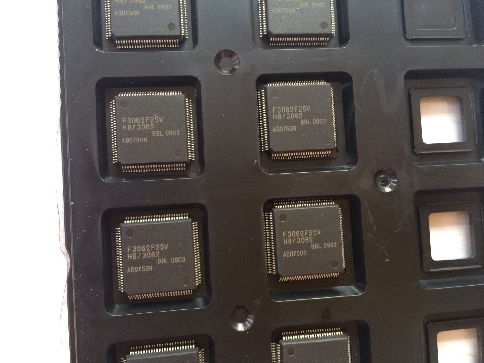 f3062f25v