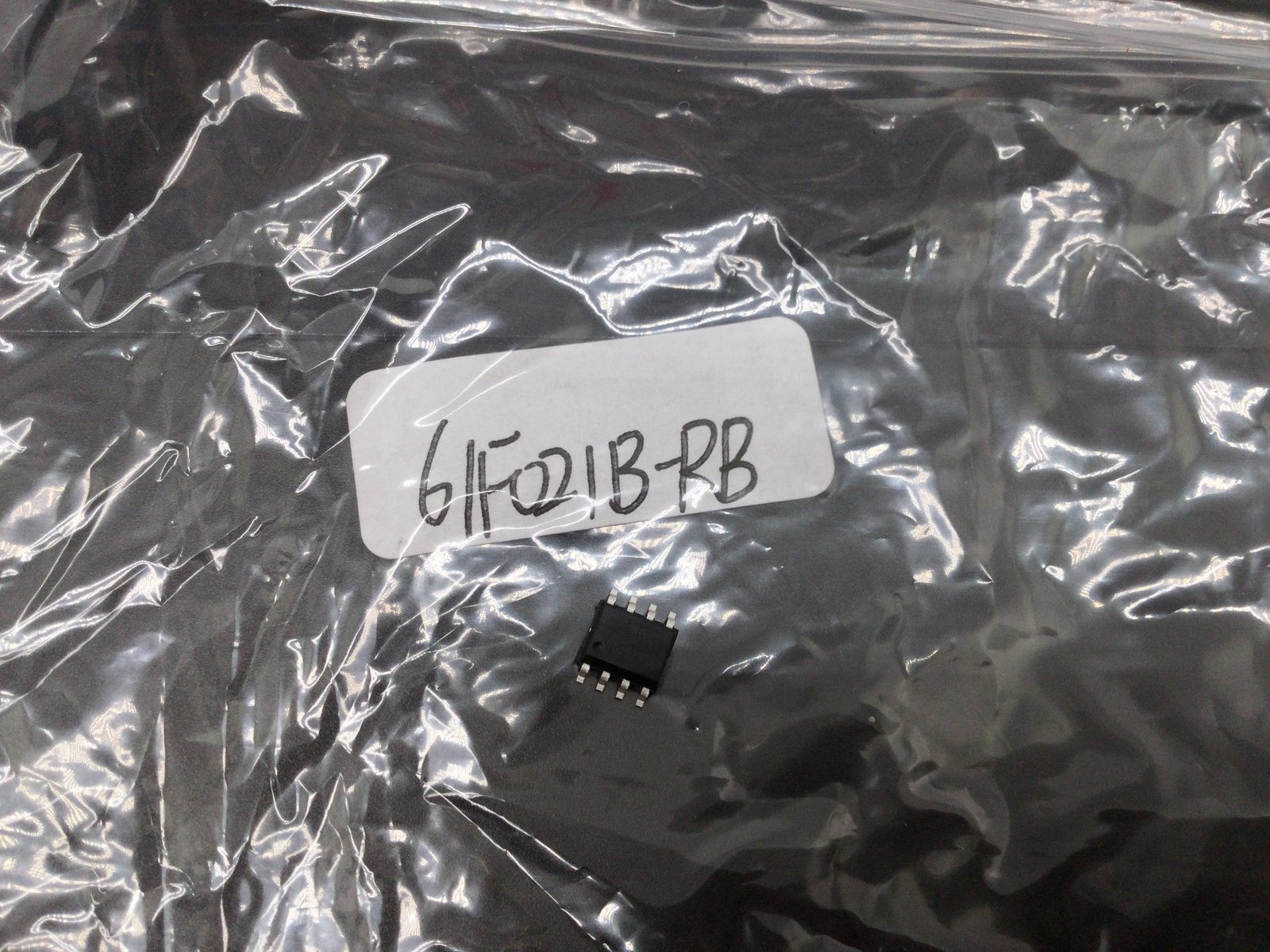 FT61F021B-RB-SOP8