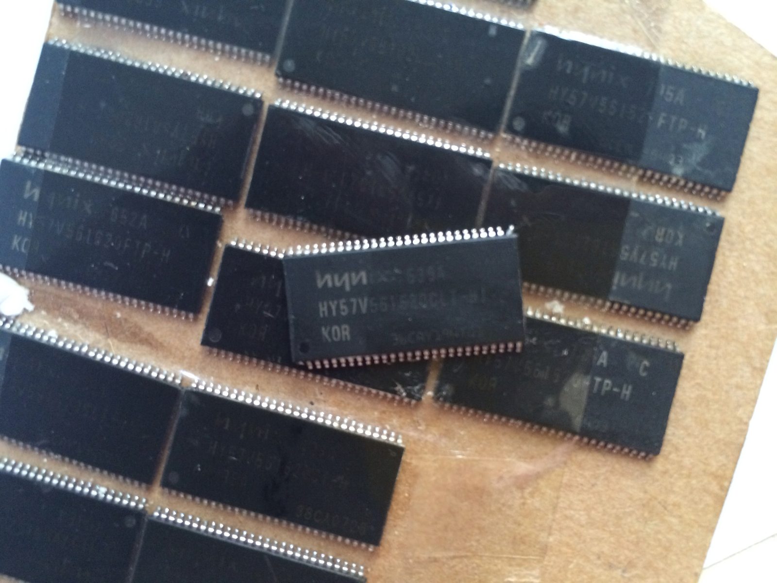 HY6264ALP-70