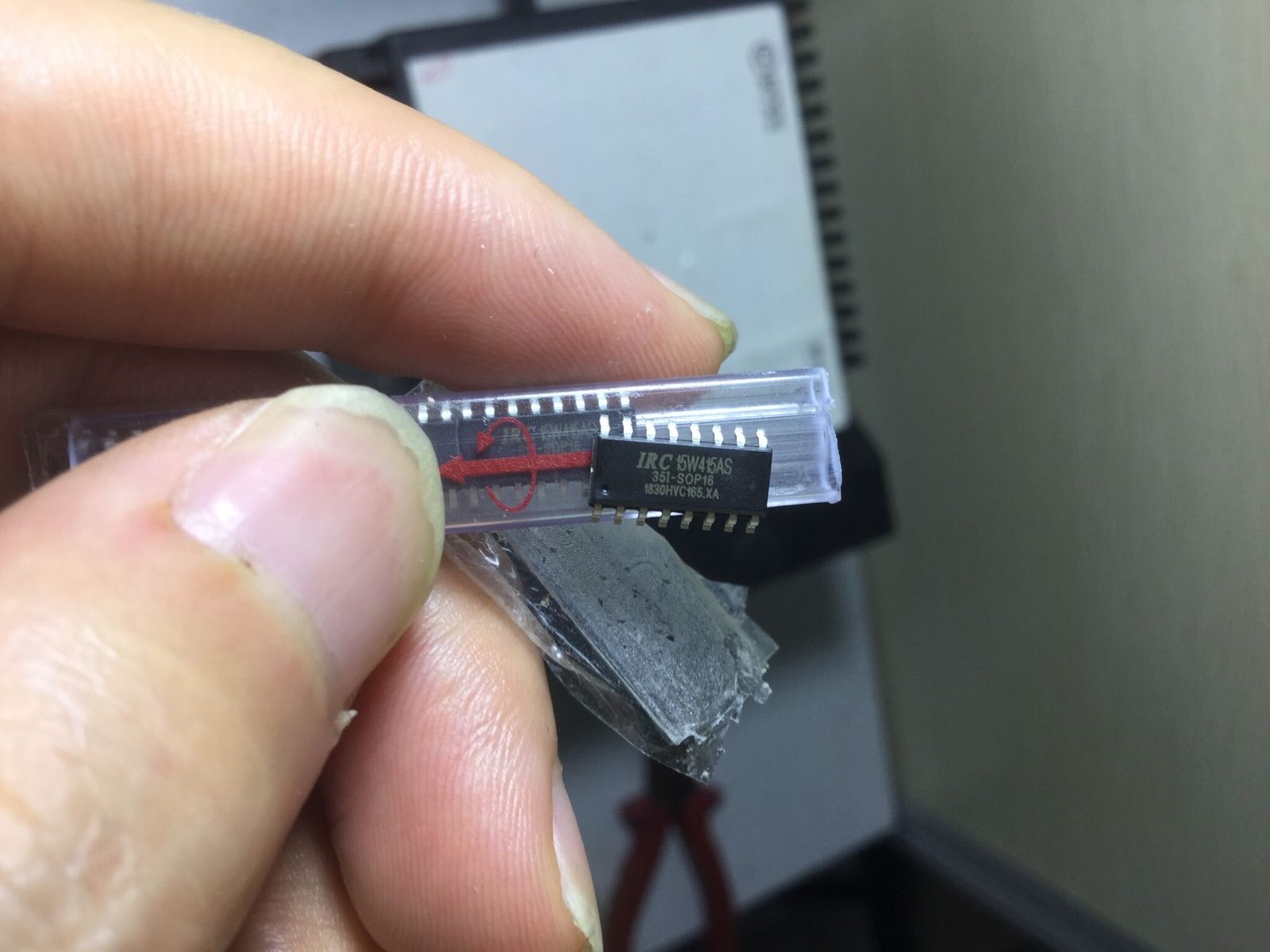 IRC15W415AS-35I-SOP16