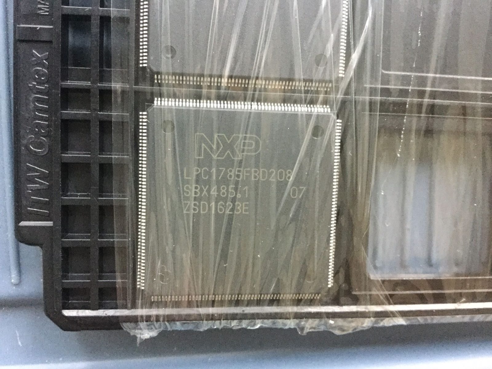 lpc1785fbd208