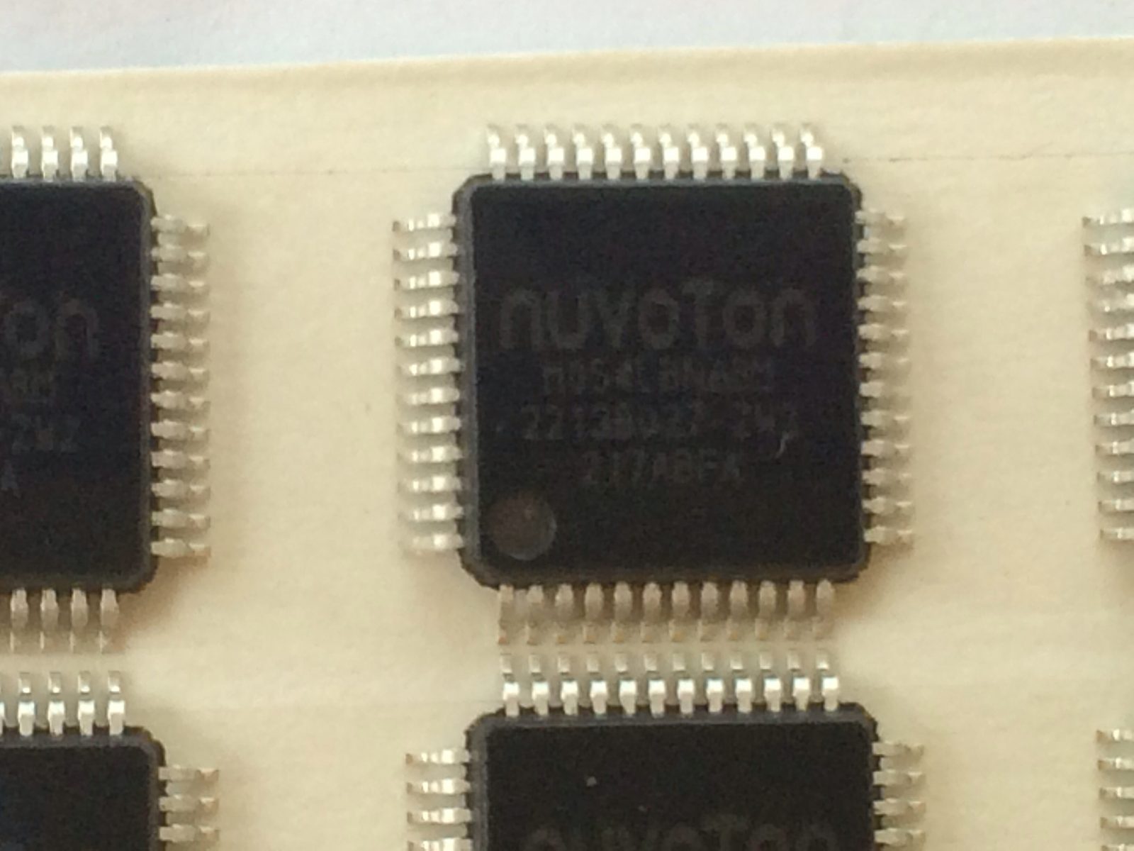 m054lbn