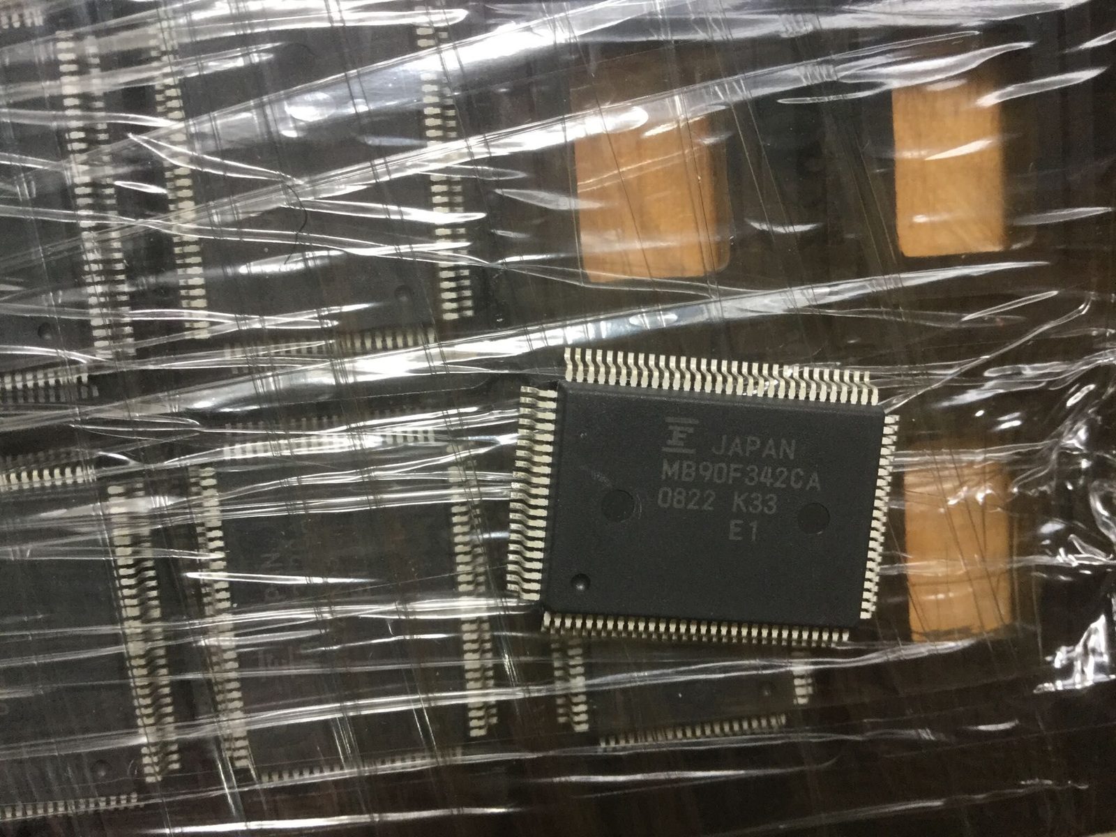 MB90F462