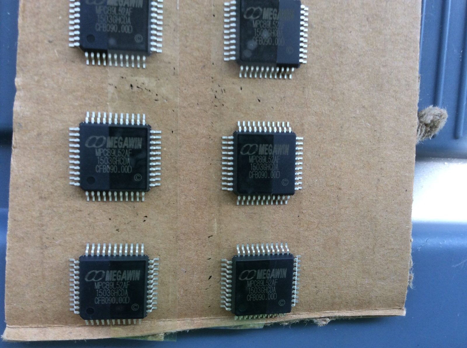 MCP89L52AF