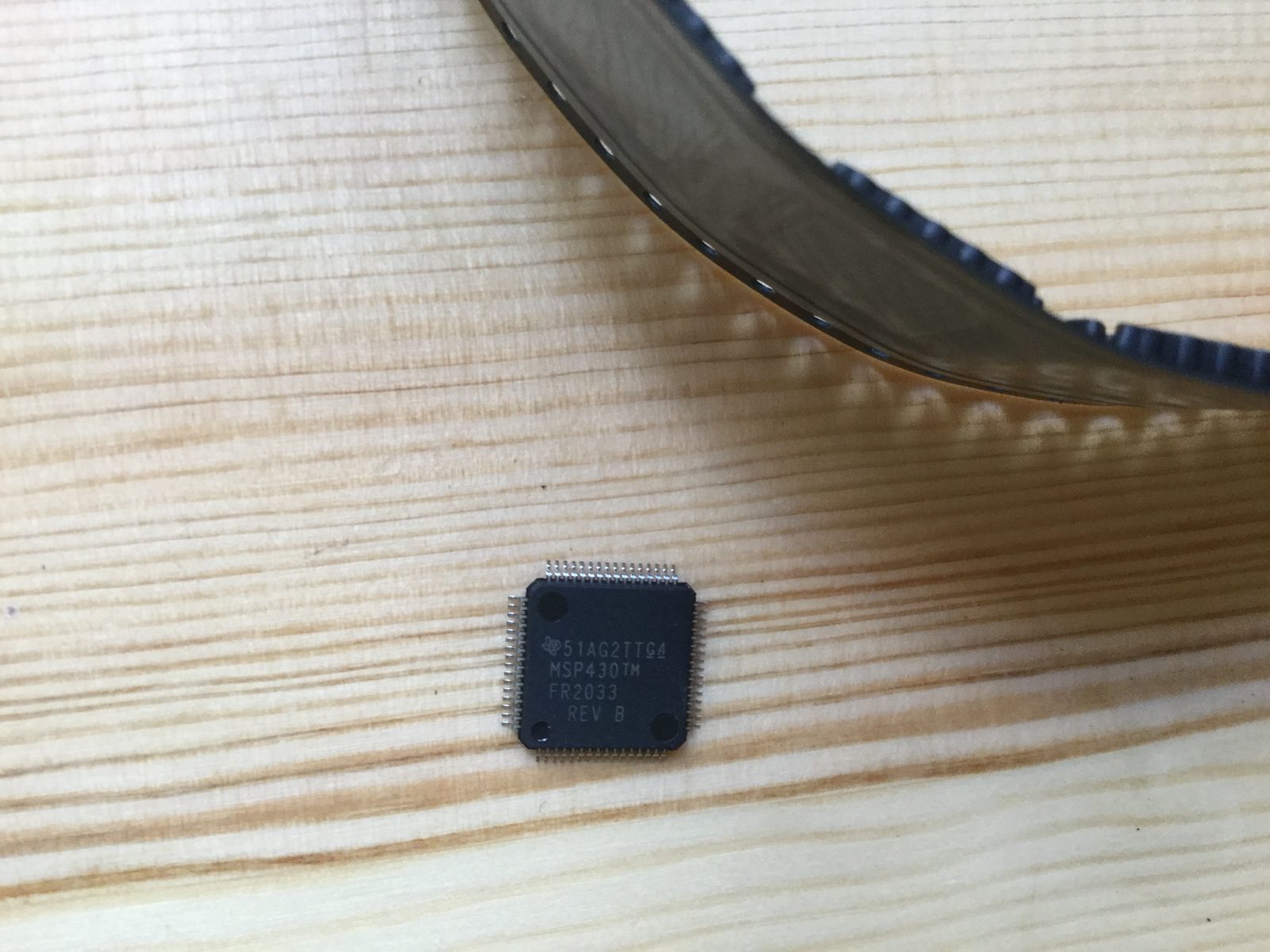 MSP430FR2033