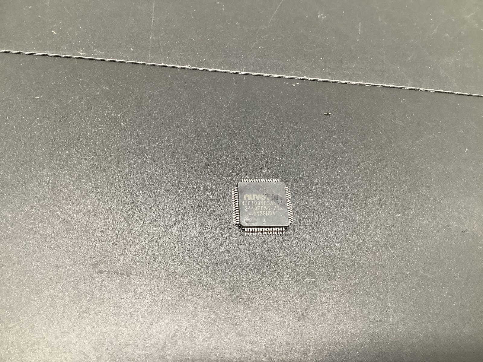 NUC100RE3AN