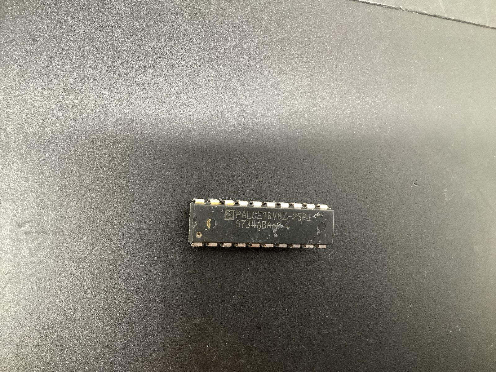 PALCE16V8Z-25PI