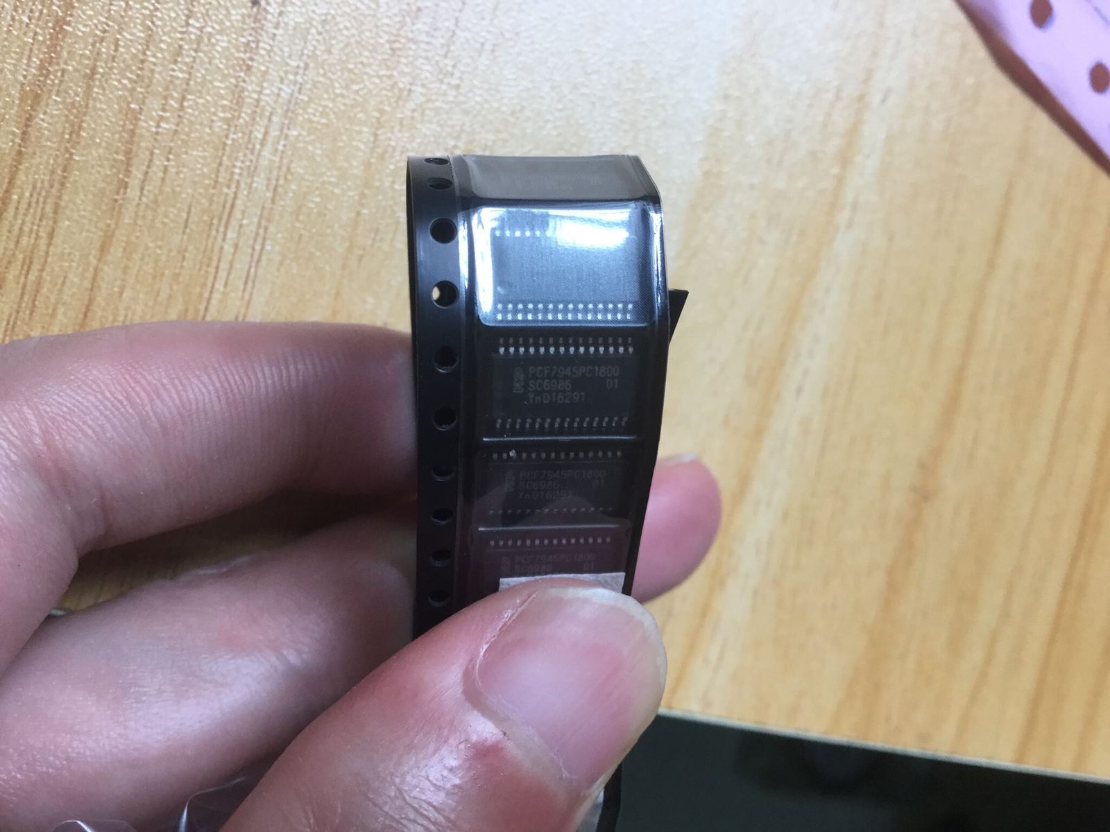 PCF7945PC1800