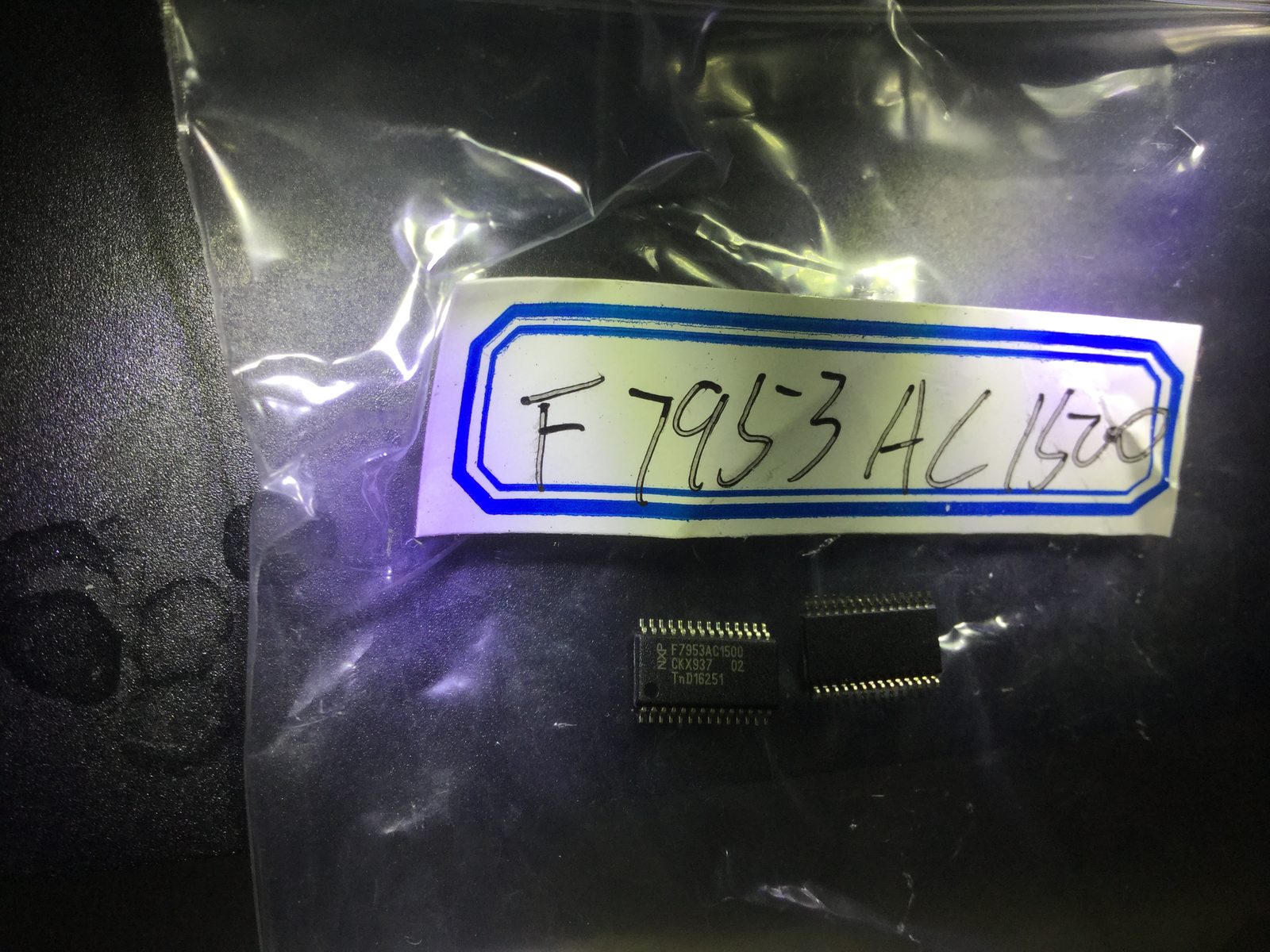 pcf7953AC1500