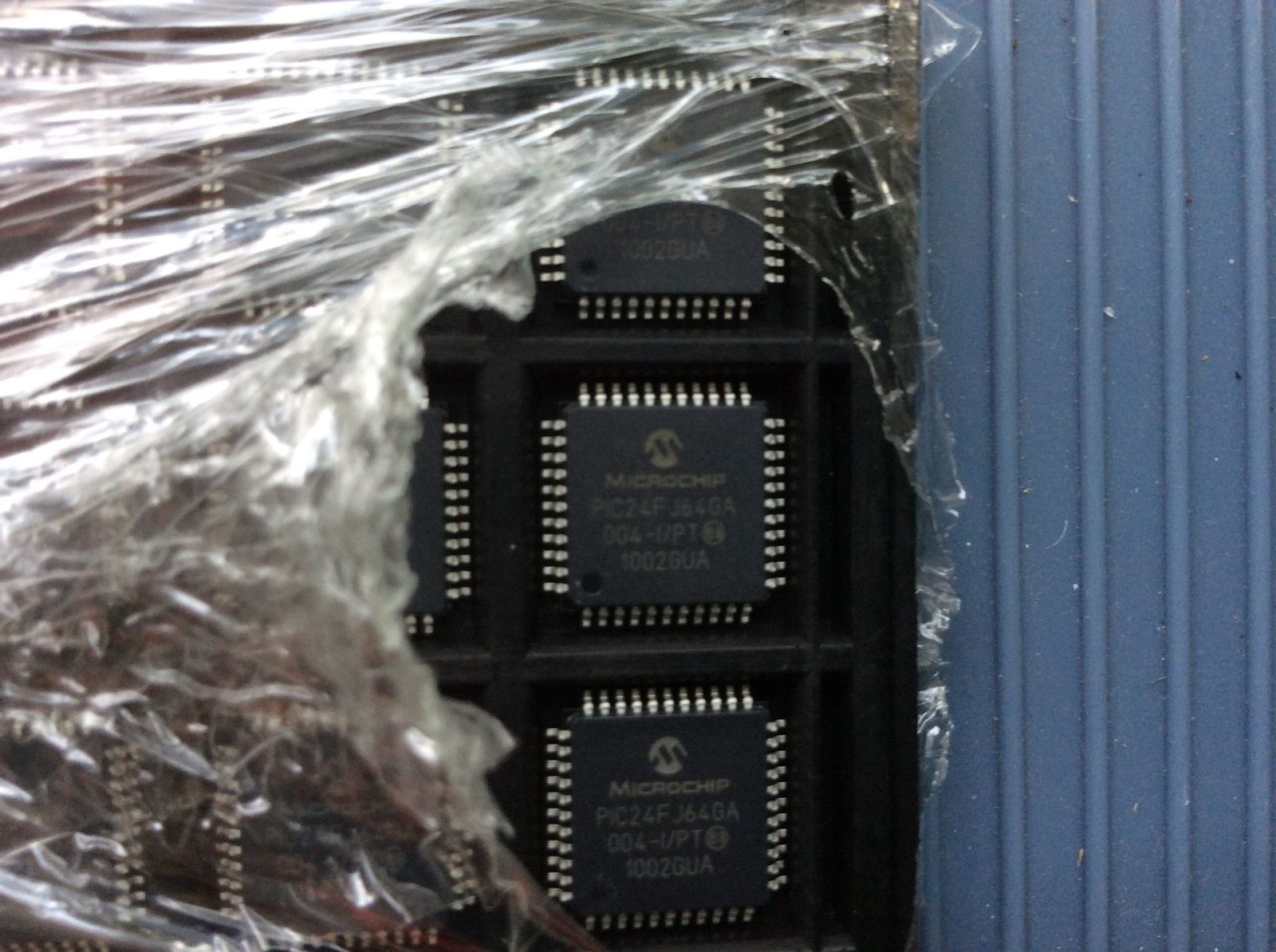PIC24FJ64GA004