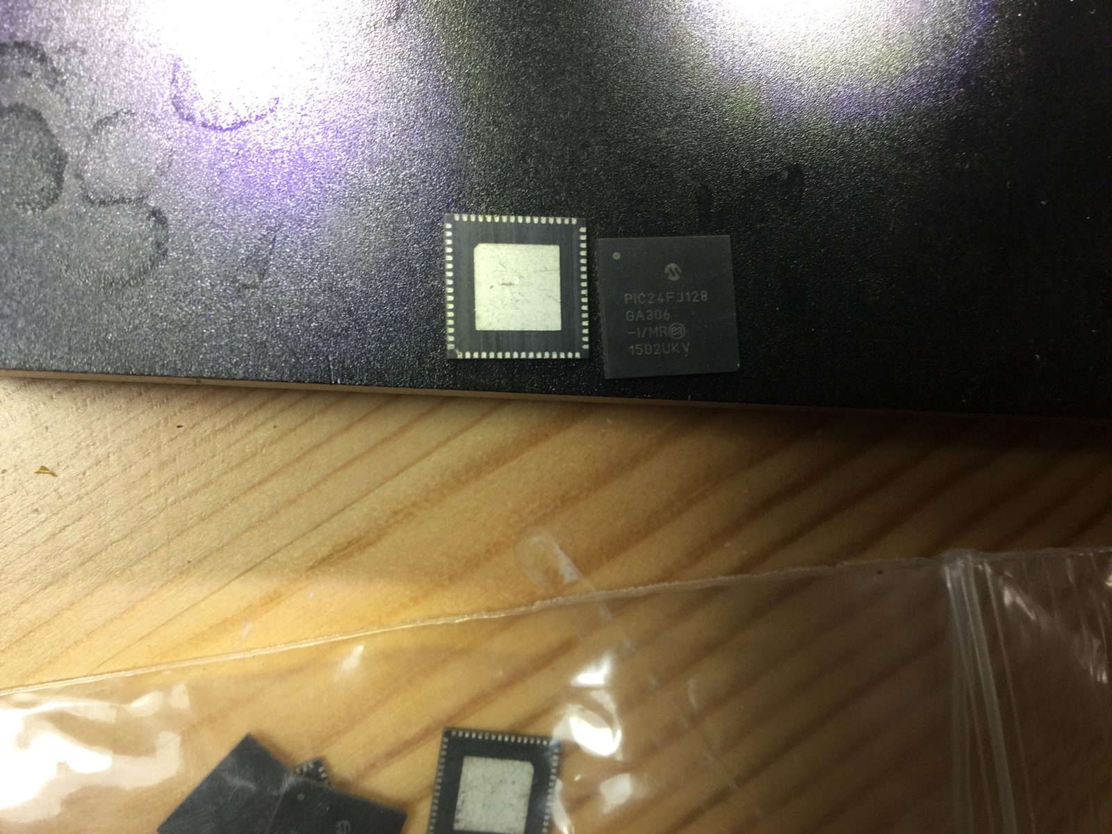 PIC24fj128GA306-I-MR