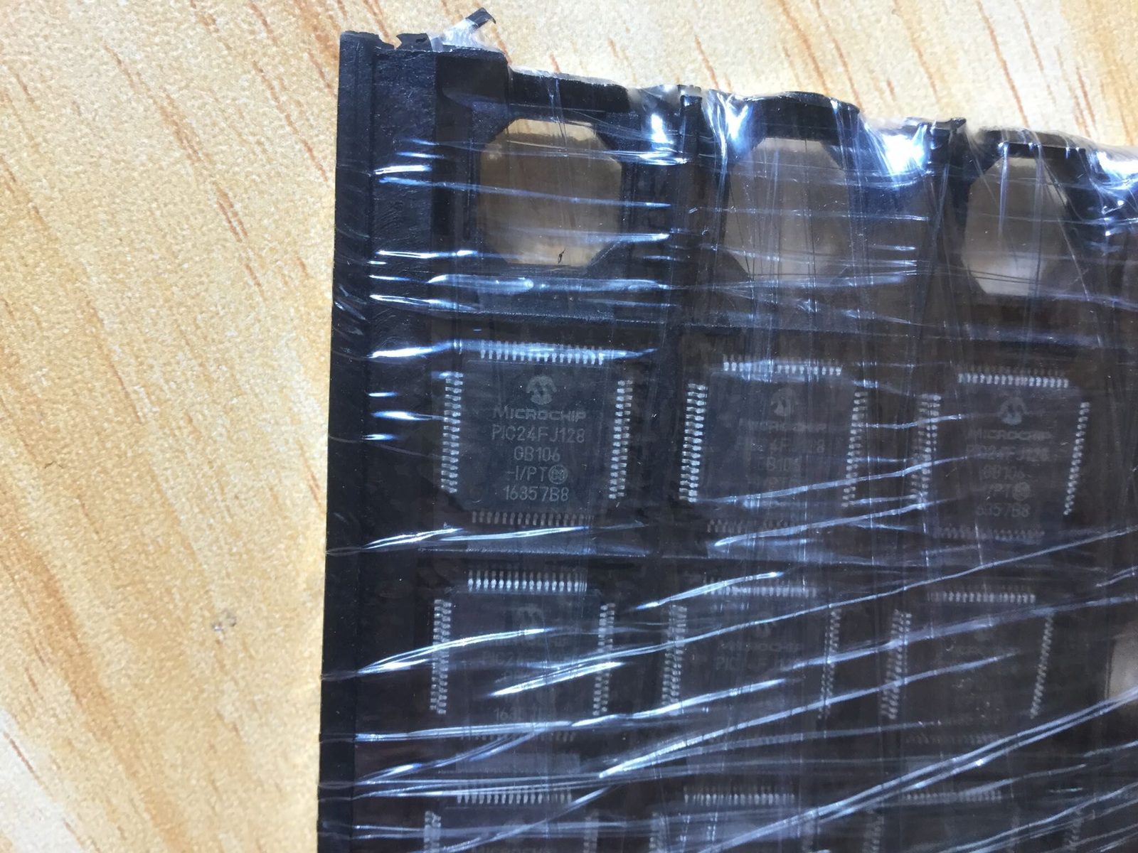 pic24fj256da210