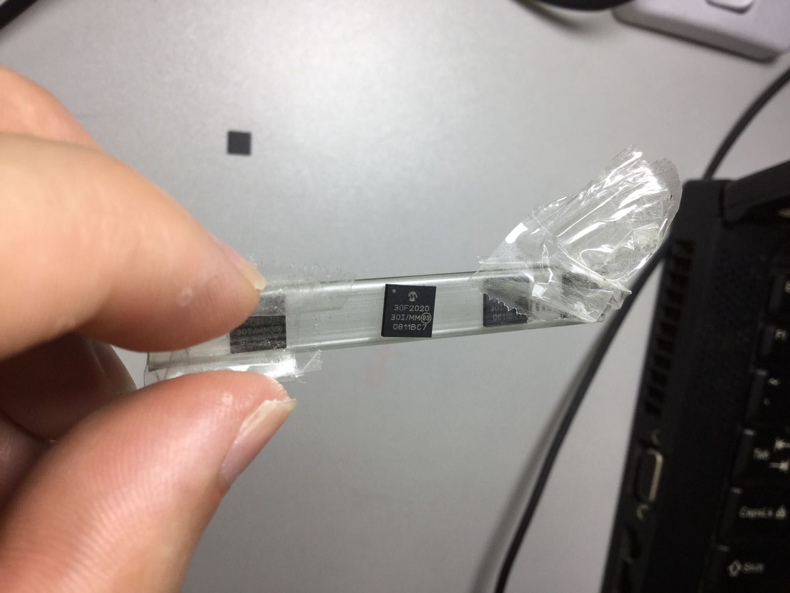 PIC30F3011-QFN