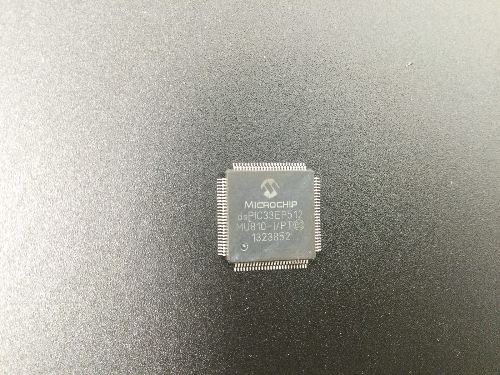 PiC33EP512mu810-i-pt