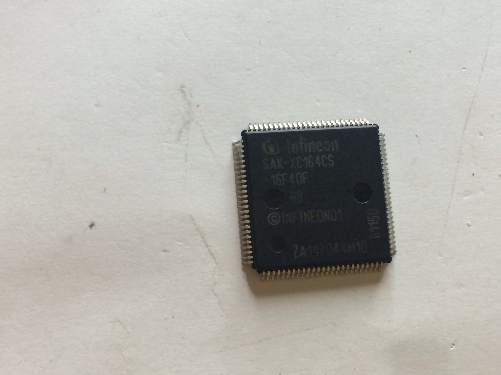 sak-xc164cs