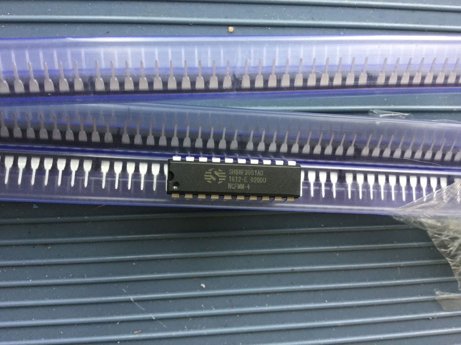 sh88f2051ad