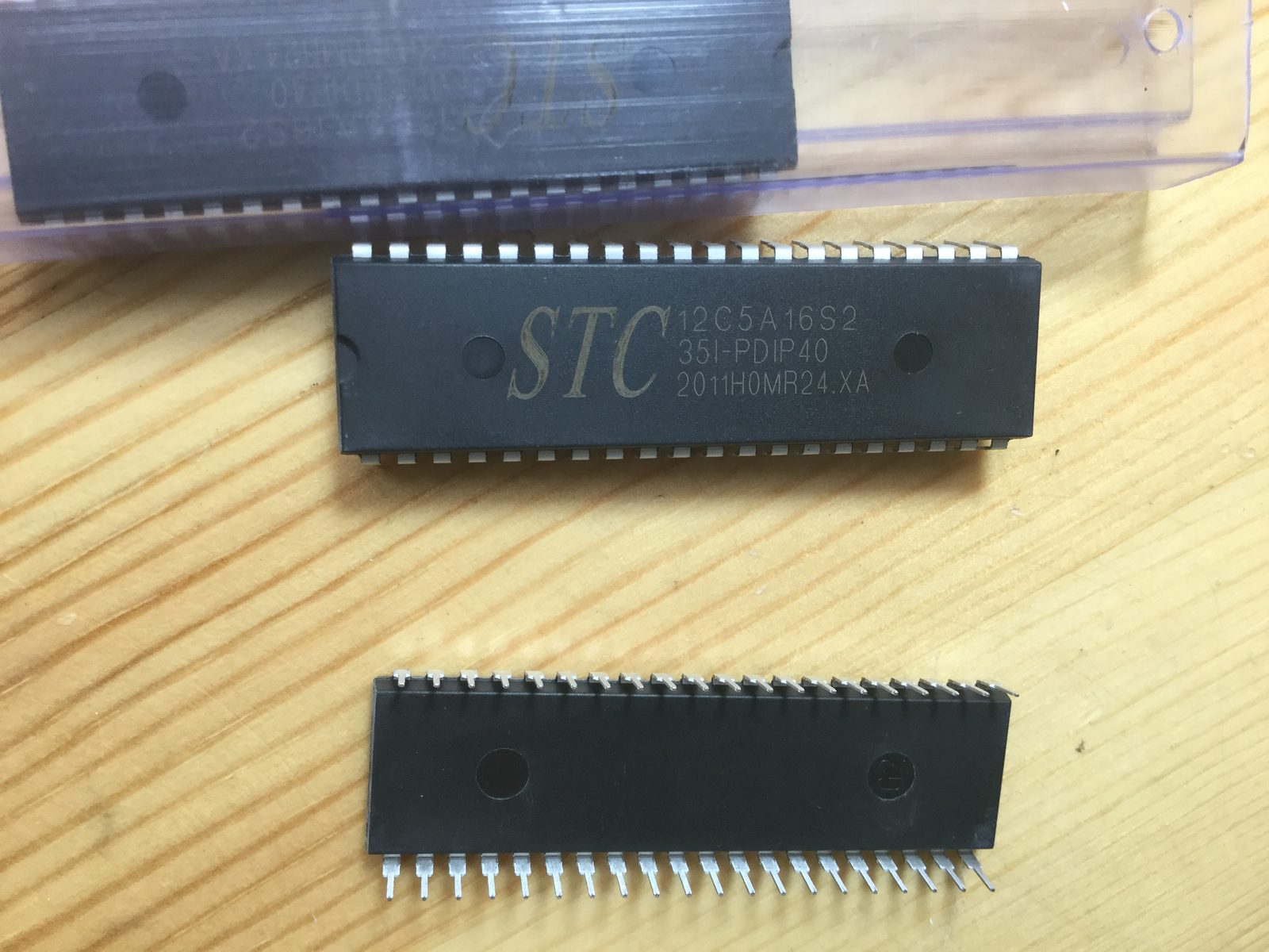 STC12C5A16S2-35I-PDIP40