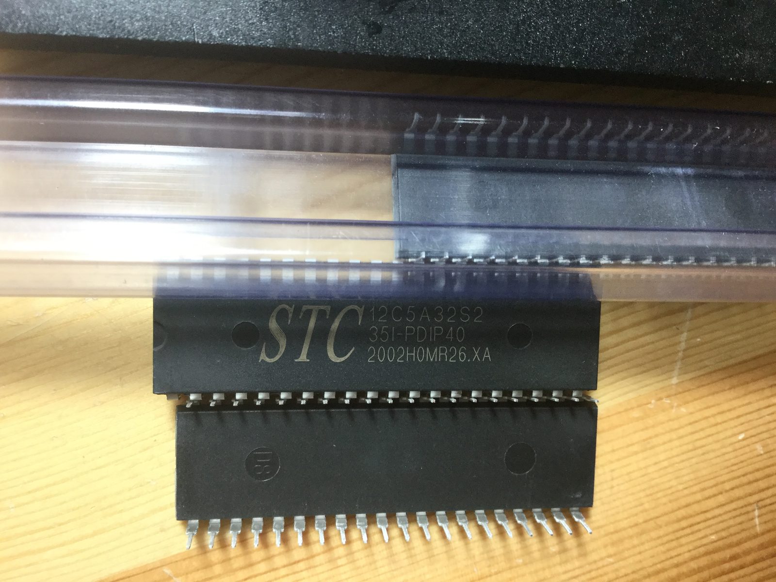 STC12C5A32S2-35I-PDIP40