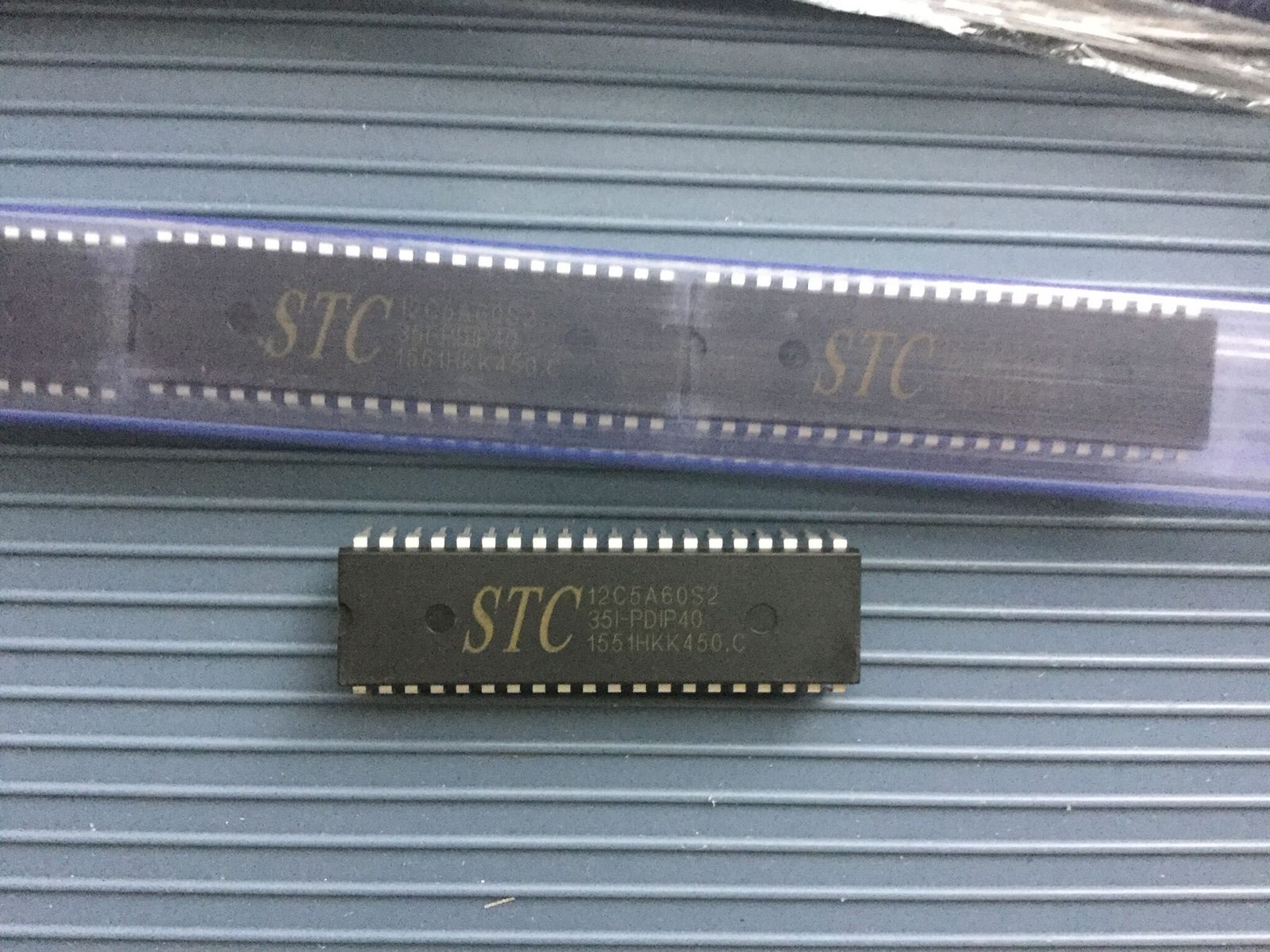 stc12c5a60s2-dip40-1551