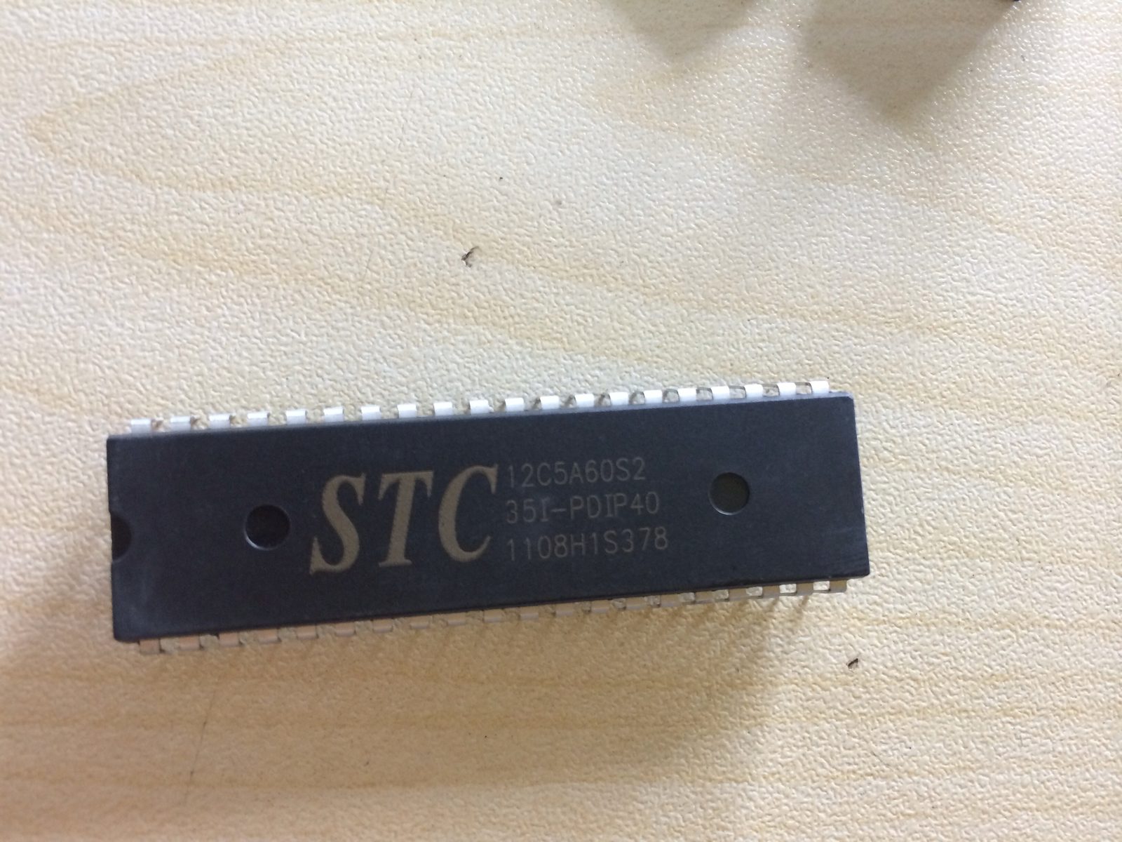 stc12c5a60s2-dip40-qfp44-plcc-old
