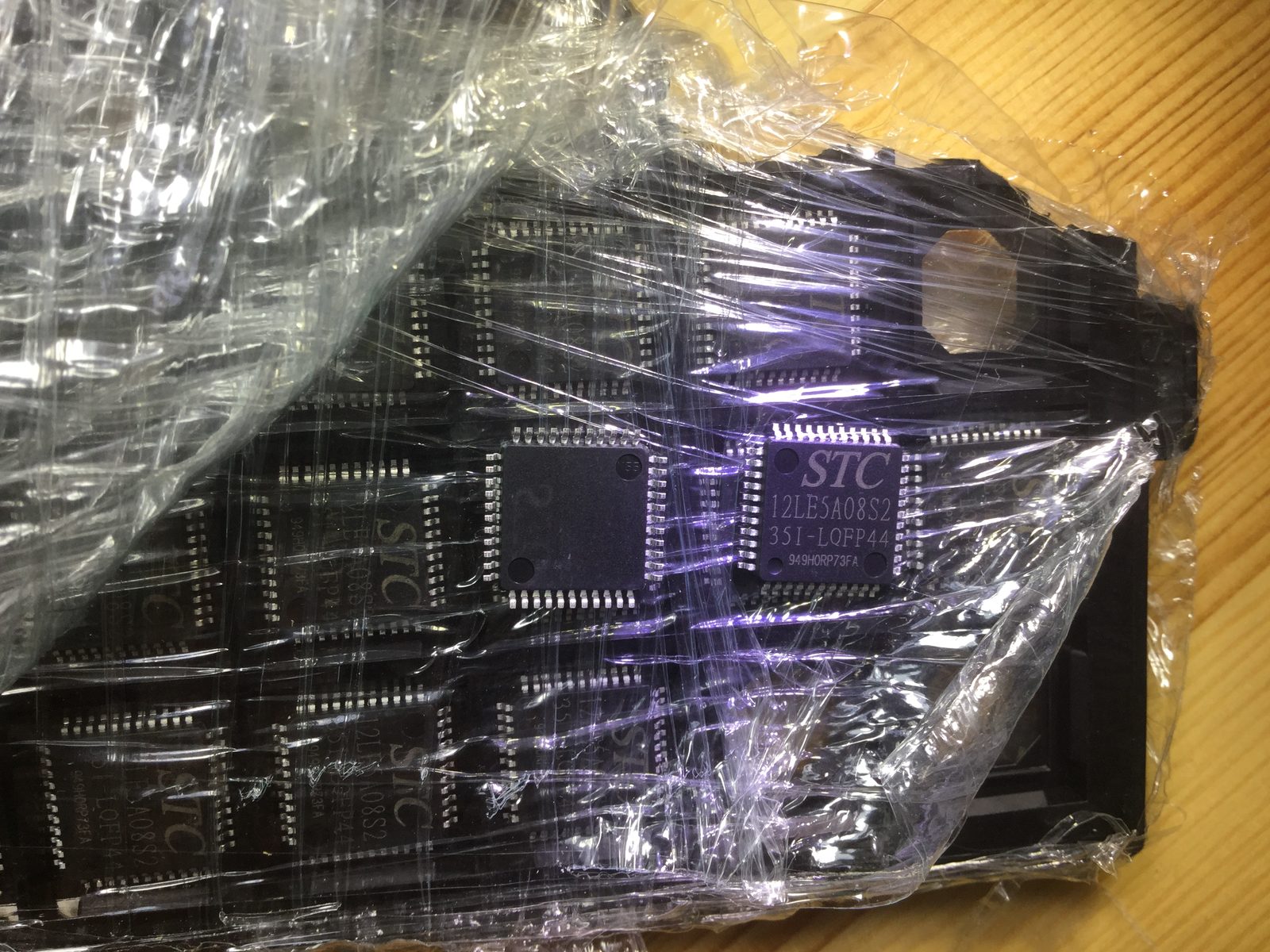 STC12LE5A08S2-35I-LQFP44-