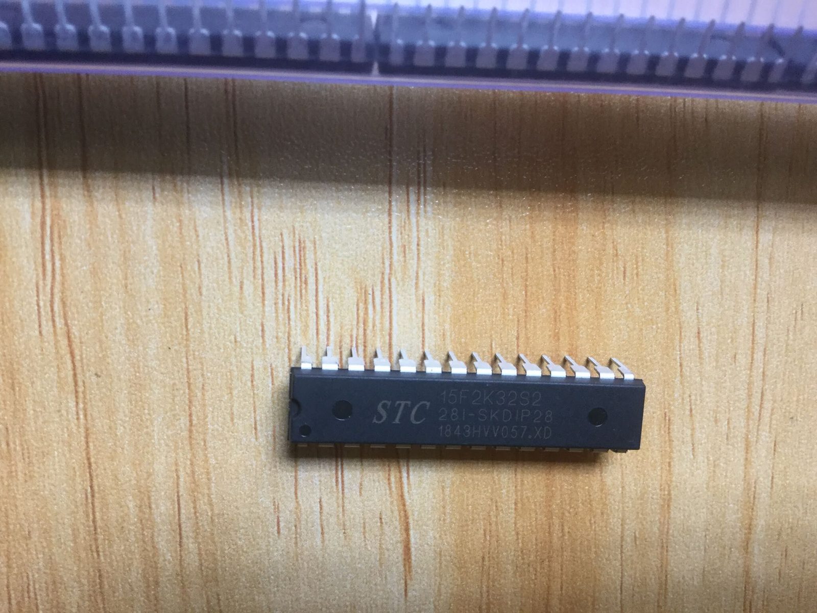 STC15F2K32S2-28I-SKDIP28
