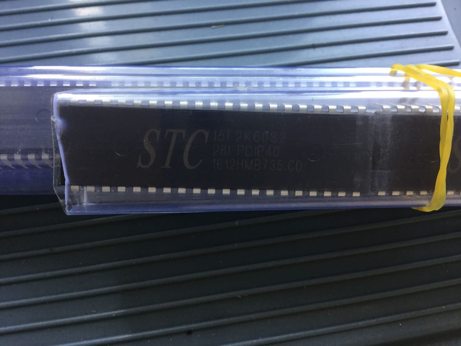 stc15f2k60s2-DIP40