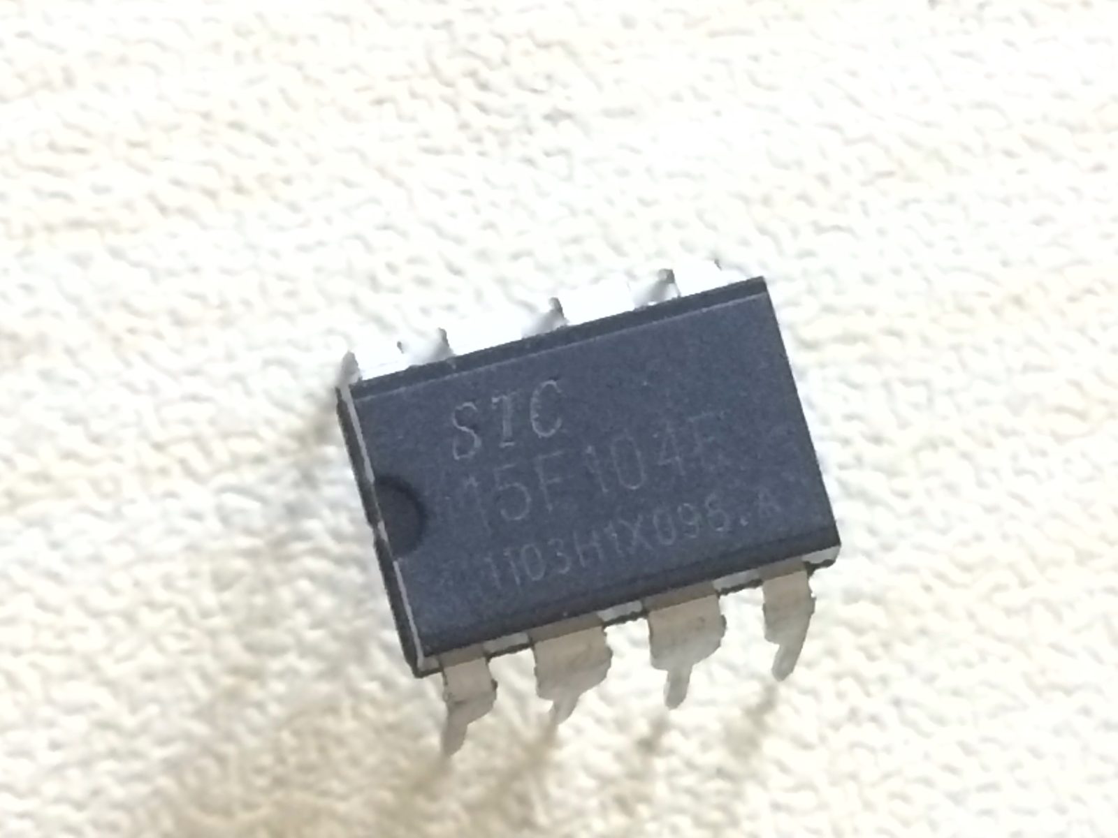 stc15f104e-sop8-dip8