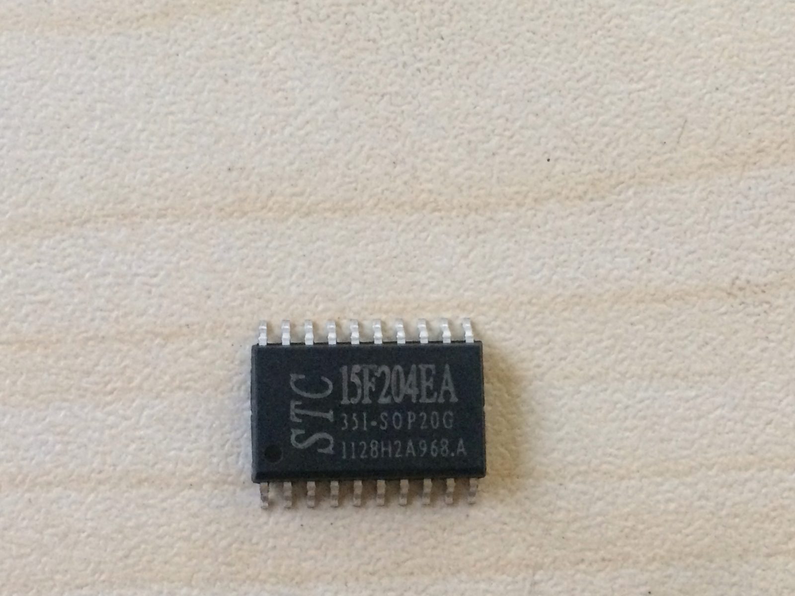 stc15f204ea-35i-sop20