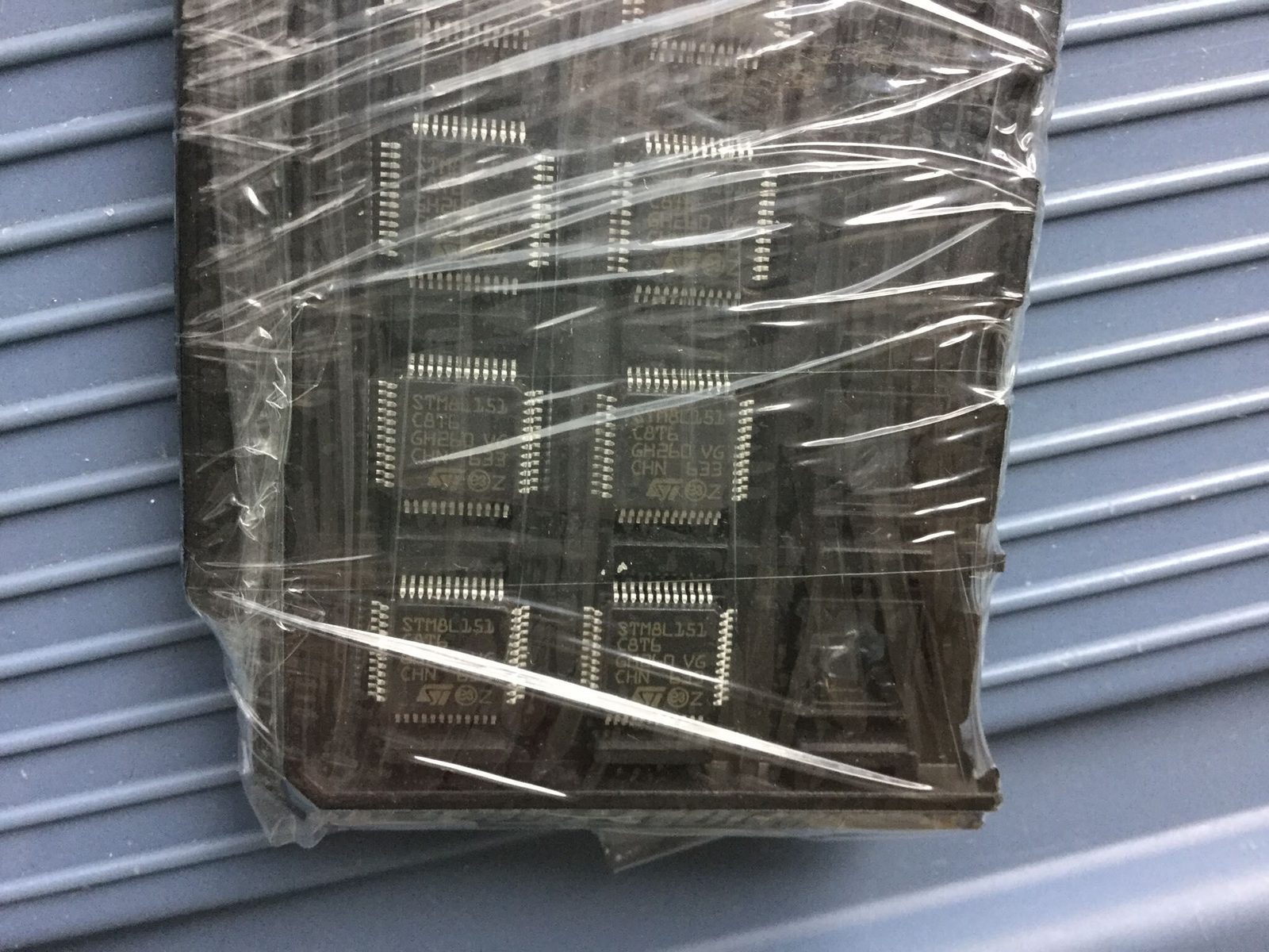 STM8L151C8T6