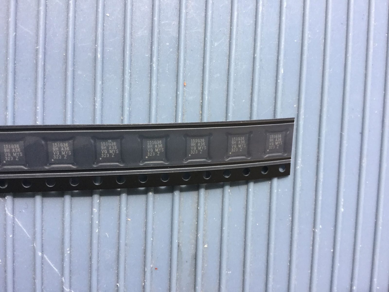 STM8L151G3U6T