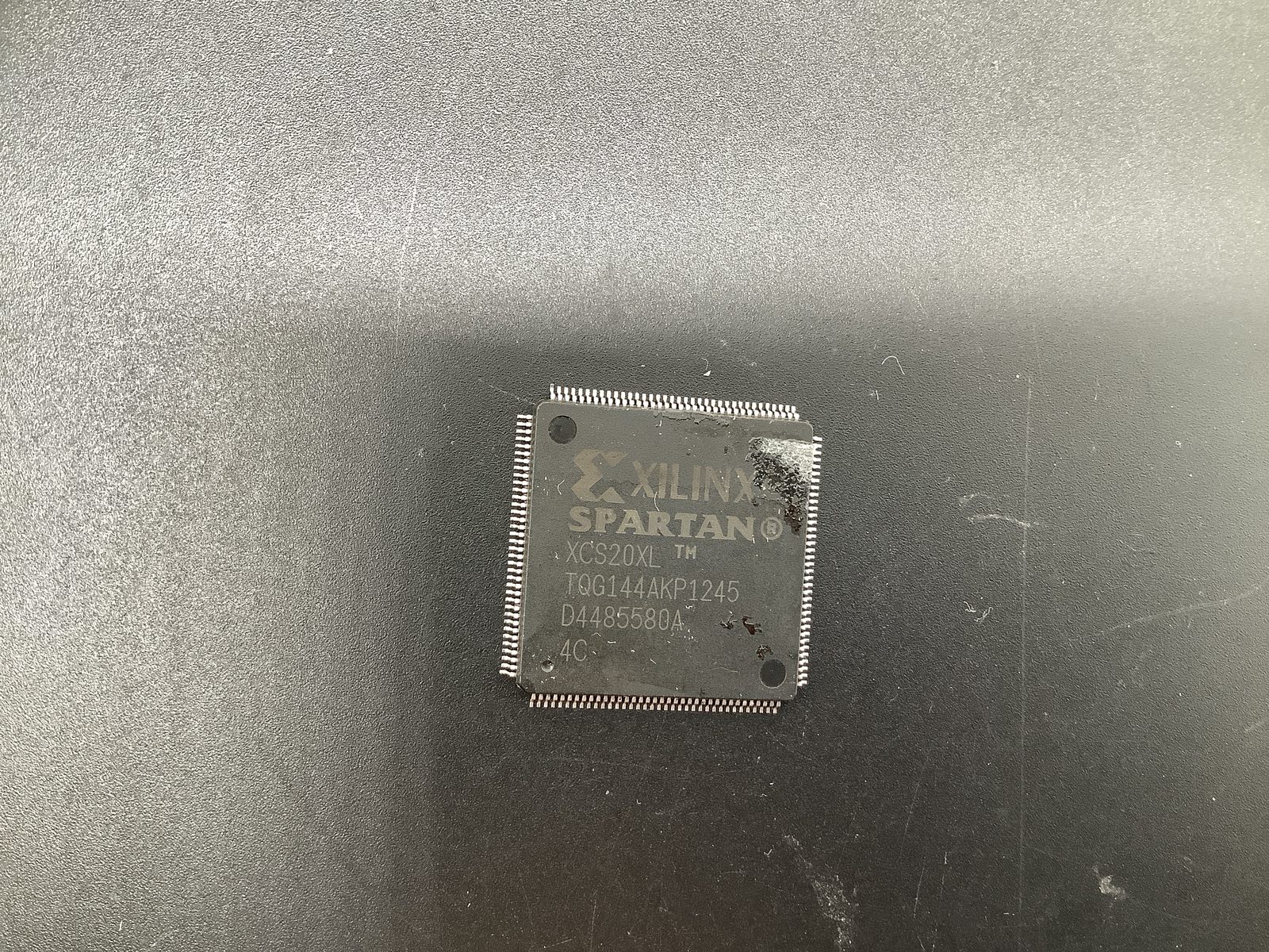 XCS20XL TQG144AKP1245
